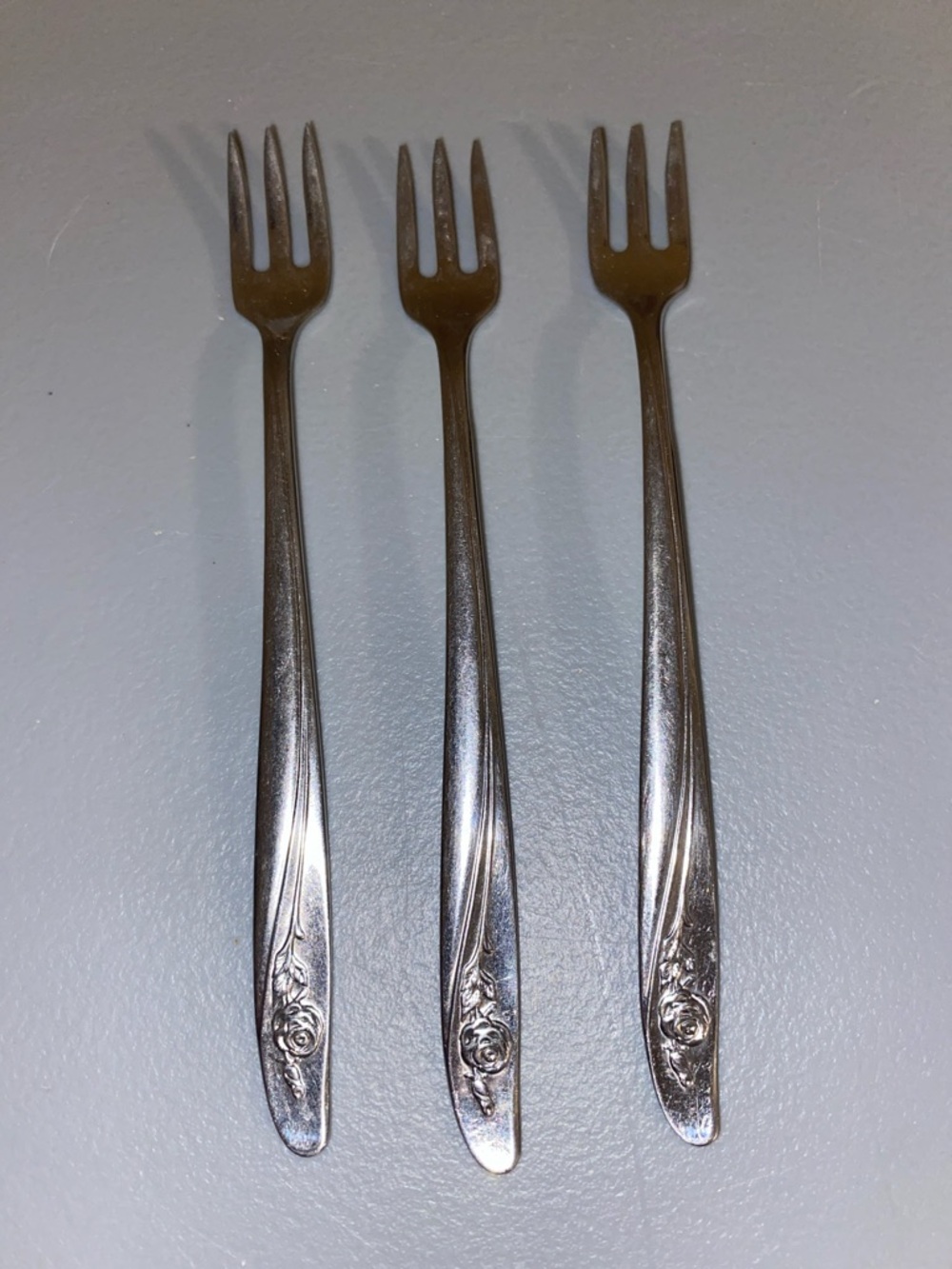 Oneida Roseanne Silver Cocktail Forks - Set of 3